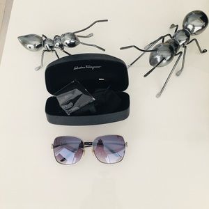 $325 JUST CAVALLI SUNGLASSES WOMEN